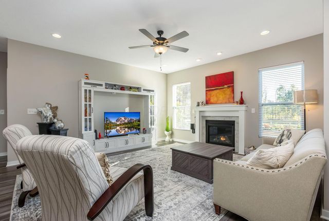 2716 Fieldwin Drive, Blacklick, OH 43004