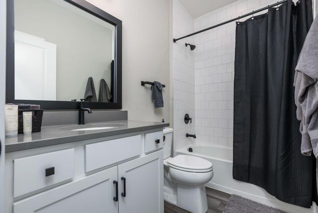 2716 Fieldwin Drive, Blacklick, OH 43004