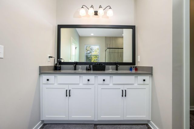 2716 Fieldwin Drive, Blacklick, OH 43004