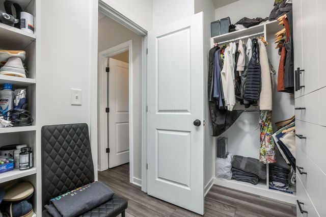 2716 Fieldwin Drive, Blacklick, OH 43004