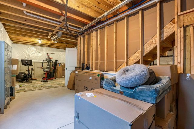 2716 Fieldwin Drive, Blacklick, OH 43004