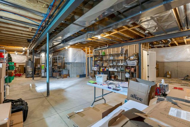 2716 Fieldwin Drive, Blacklick, OH 43004