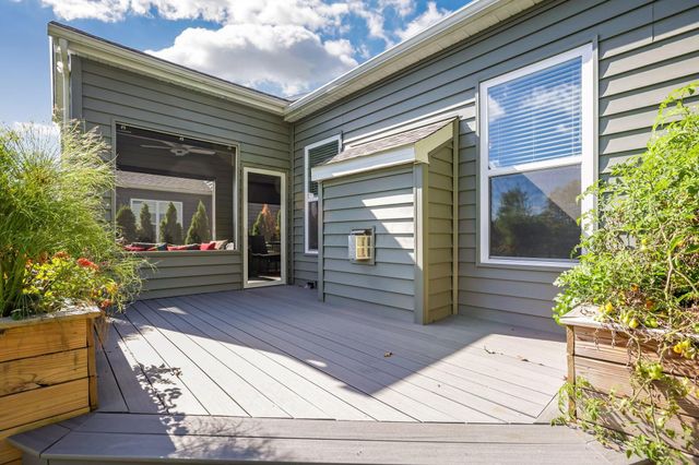 2716 Fieldwin Drive, Blacklick, OH 43004