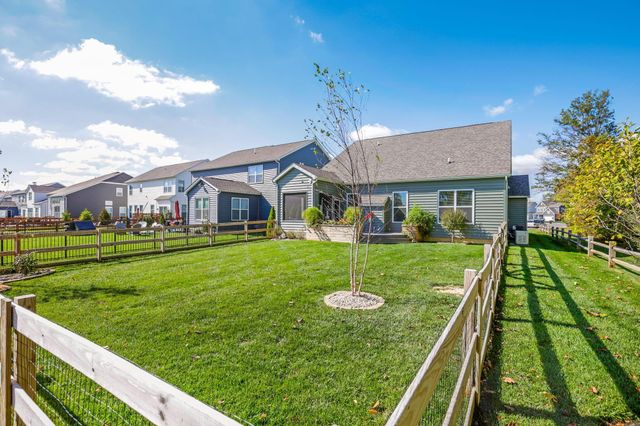 2716 Fieldwin Drive, Blacklick, OH 43004