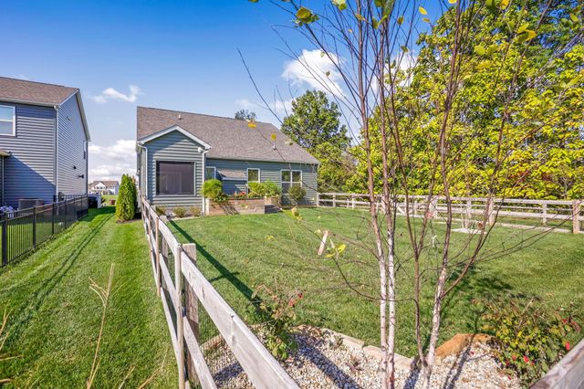 2716 Fieldwin Drive, Blacklick, OH 43004