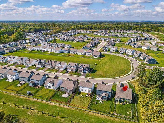 2716 Fieldwin Drive, Blacklick, OH 43004