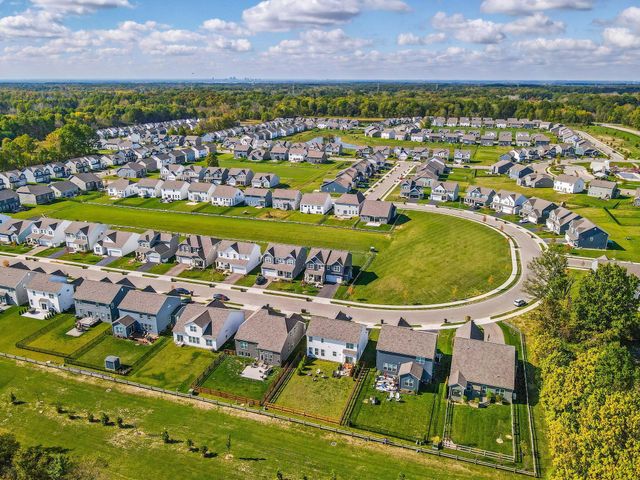 2716 Fieldwin Drive, Blacklick, OH 43004