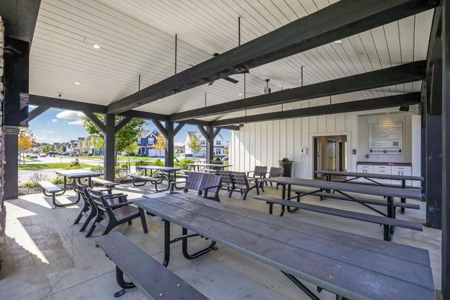 2716 Fieldwin Drive, Blacklick, OH 43004