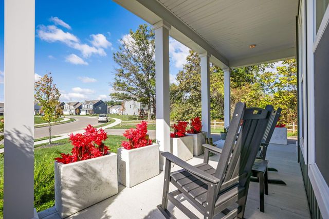 2716 Fieldwin Drive, Blacklick, OH 43004