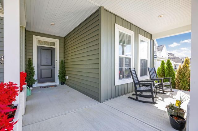 2716 Fieldwin Drive, Blacklick, OH 43004