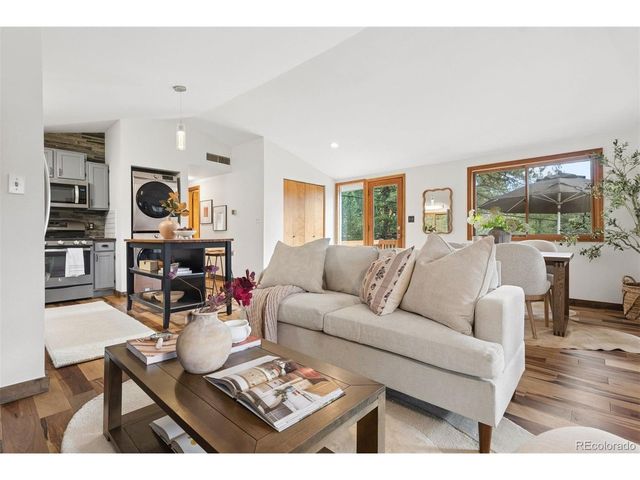 293 Bendemeer Dr, Evergreen, CO 80439
