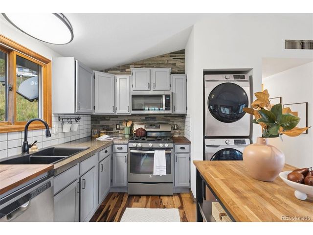 293 Bendemeer Dr, Evergreen, CO 80439