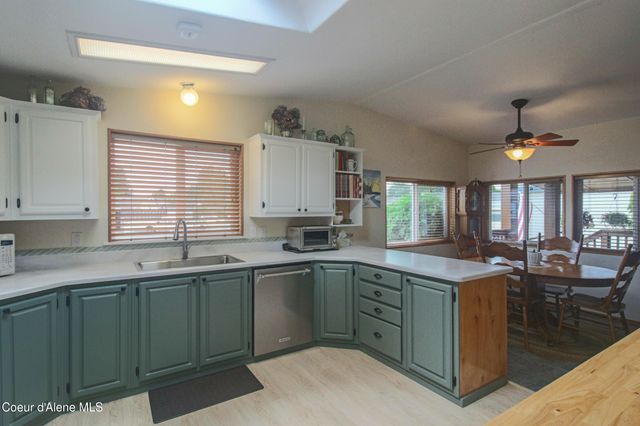 2068 W Oxford CIR, Coeur D'alene, ID 83815