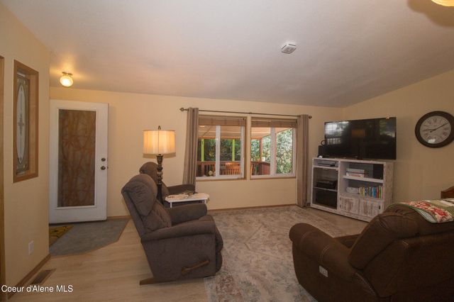 2068 W Oxford CIR, Coeur D'alene, ID 83815