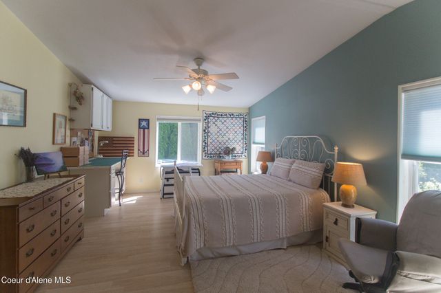 2068 W Oxford CIR, Coeur D'alene, ID 83815