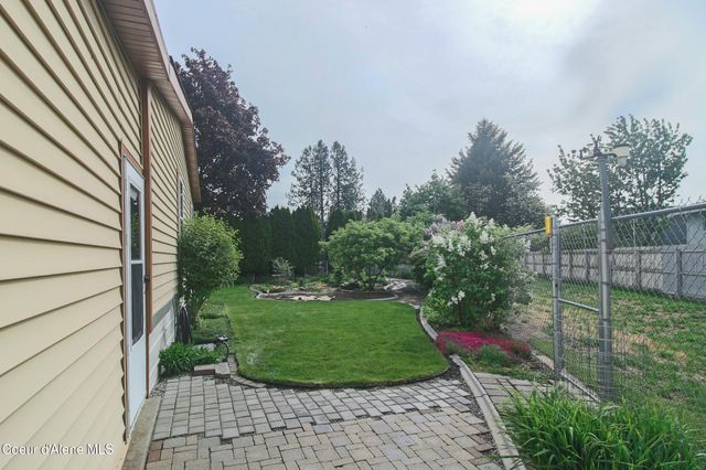 2068 W Oxford CIR, Coeur D'alene, ID 83815