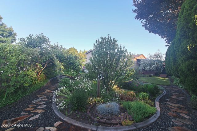 2068 W Oxford CIR, Coeur D'alene, ID 83815
