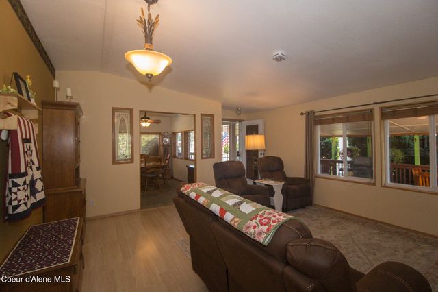 2068 W Oxford CIR, Coeur D'alene, ID 83815