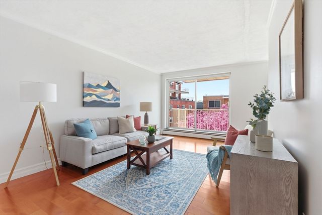 123 Sewall Ave 3A, Brookline, MA 02446