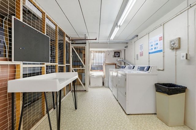 123 Sewall Ave 3A, Brookline, MA 02446