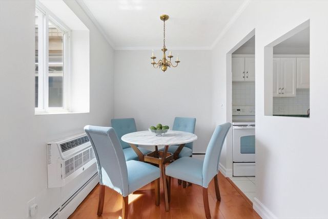123 Sewall Ave 3A, Brookline, MA 02446