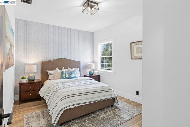 968 968 62nd st, Oakland, CA 94608