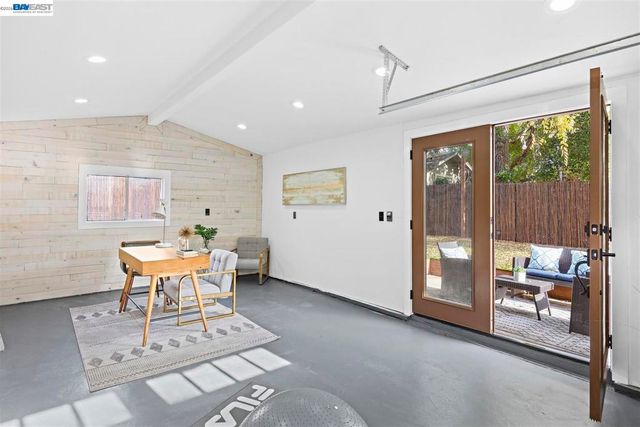 968 968 62nd st, Oakland, CA 94608