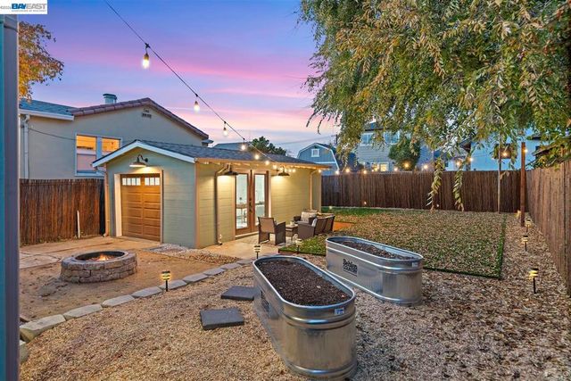 968 968 62nd st, Oakland, CA 94608