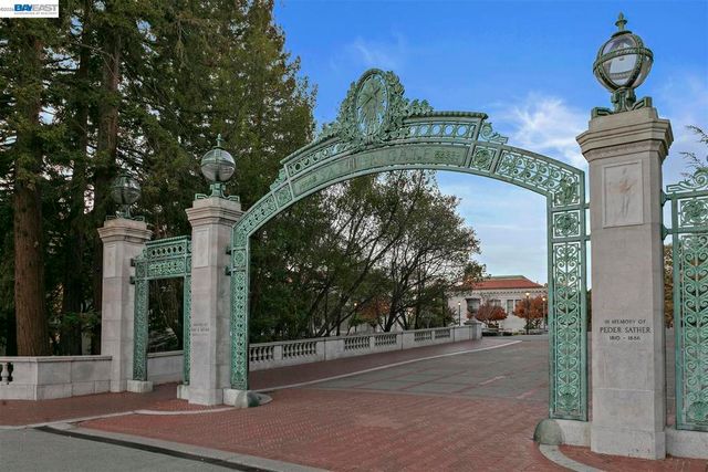 968 968 62nd st, Oakland, CA 94608