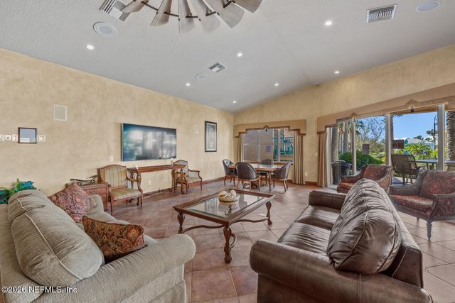 200 LAGUNA VILLAS Boulevard C31, Jacksonville Beach, FL 32250