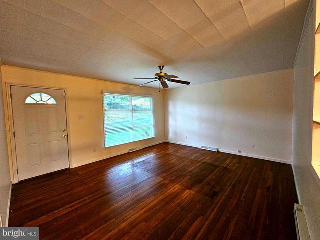 310 BETHEL RD, Paw Paw, WV 25434