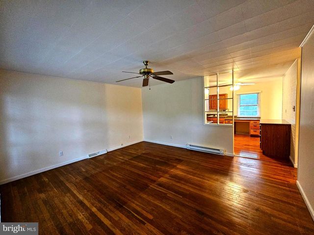 310 BETHEL RD, Paw Paw, WV 25434