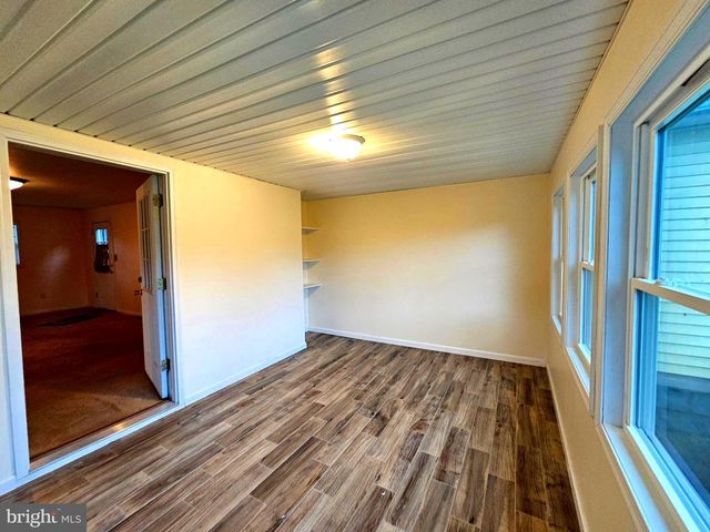 310 BETHEL RD, Paw Paw, WV 25434