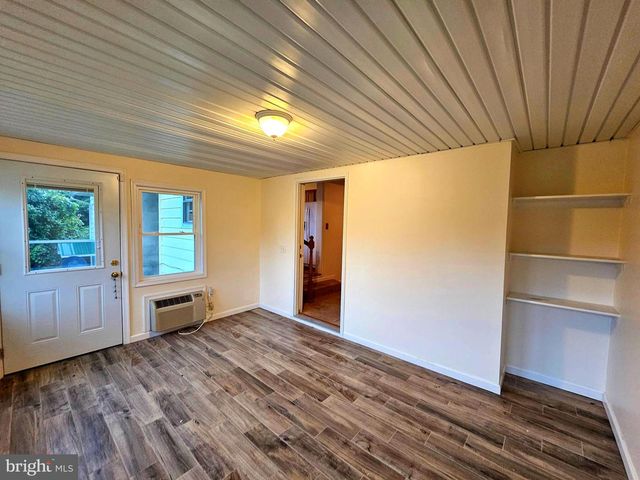 310 BETHEL RD, Paw Paw, WV 25434