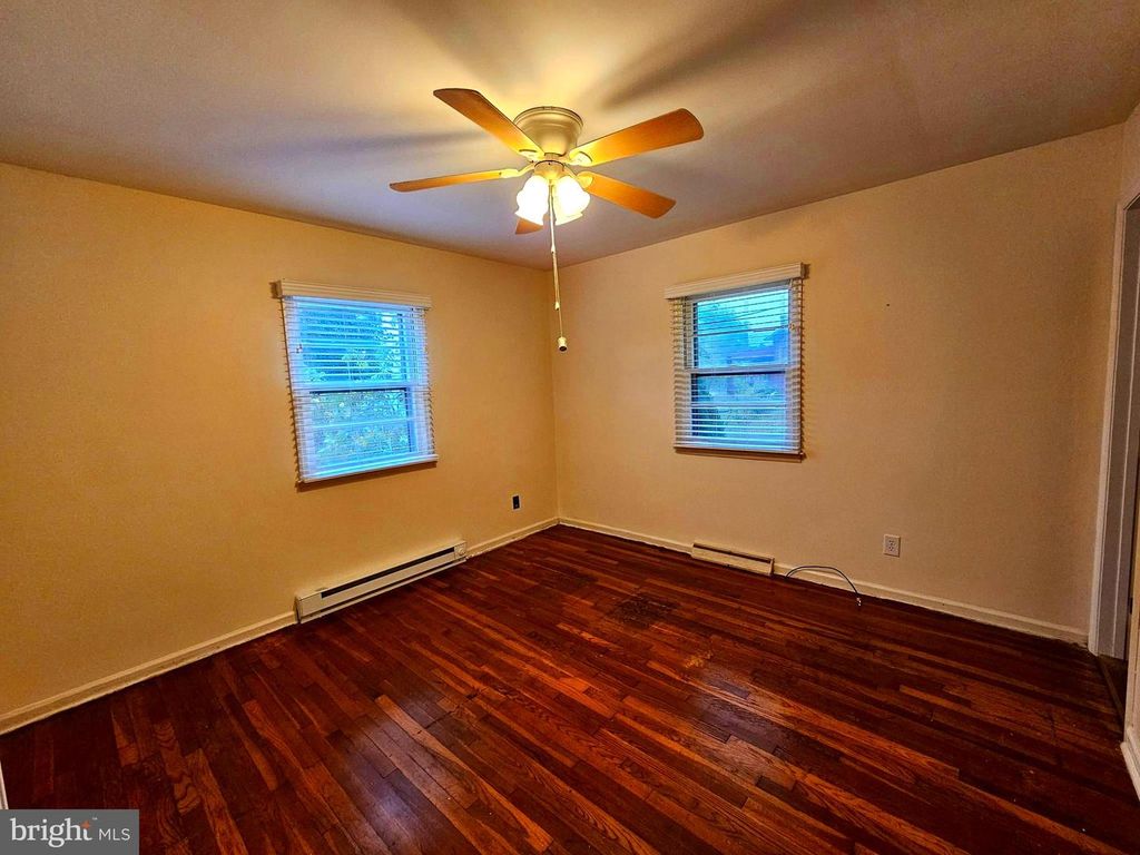 310 BETHEL RD, Paw Paw, WV 25434