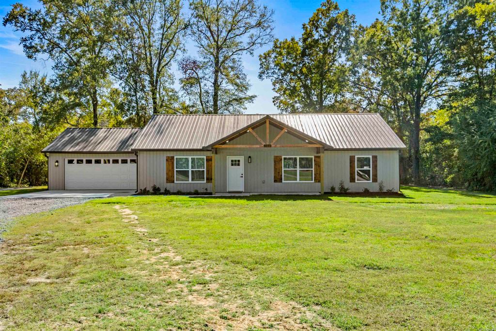 6111 Langley Drive, Jacksonville, AR 72076