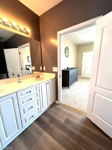 1088 Grand Oak LN, Virginia Beach, VA 23455