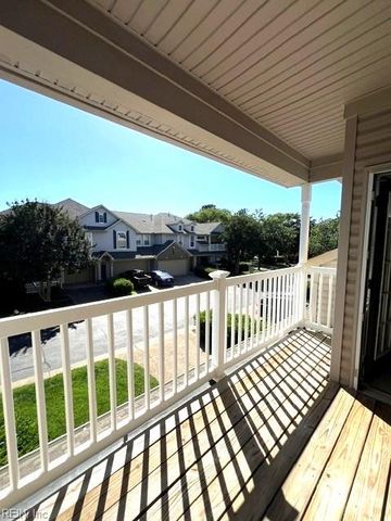 1088 Grand Oak LN, Virginia Beach, VA 23455