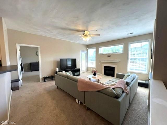 1088 Grand Oak LN, Virginia Beach, VA 23455