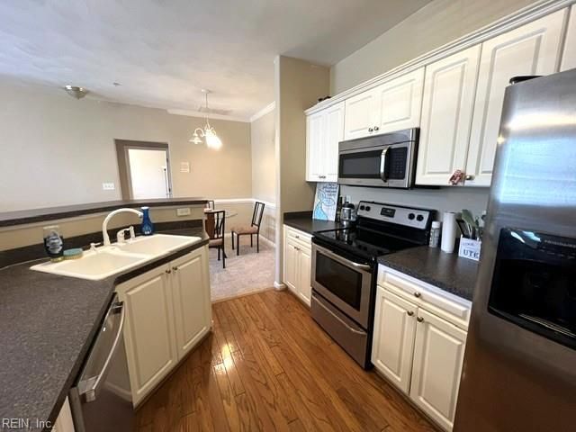 1088 Grand Oak LN, Virginia Beach, VA 23455