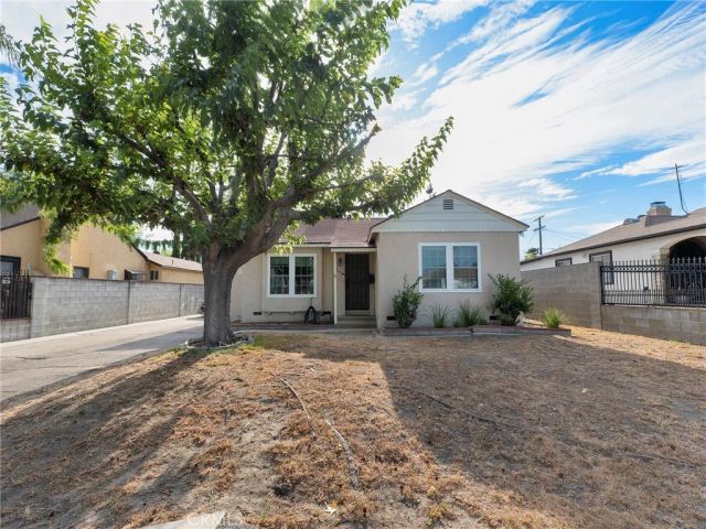 8043 Rhodes, North Hollywood, CA 91605