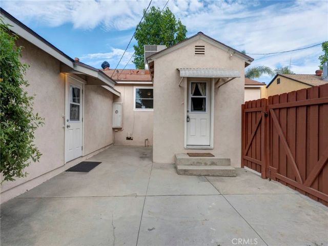 8043 Rhodes, North Hollywood, CA 91605