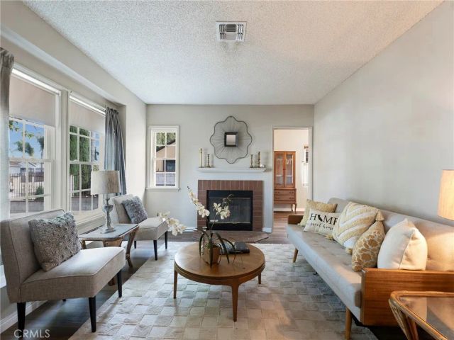 8043 Rhodes, North Hollywood, CA 91605