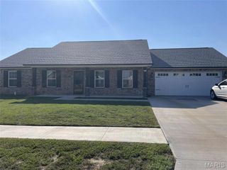1201 Yosemite, Sikeston, MO 63801