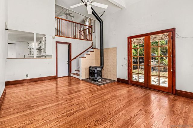 544 S Juniper Street, Escondido, CA 92025