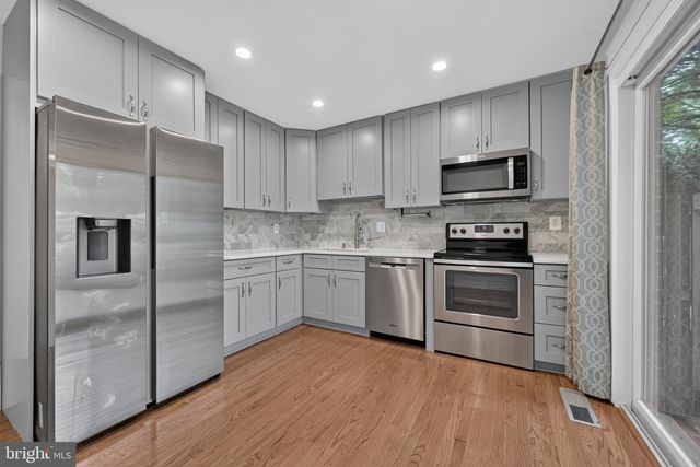 11870 ABERCORN CT, Reston, VA 20191