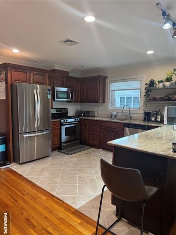 46A Homestead A, Palisades Park, NJ 07650