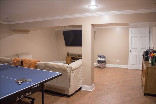 614 Maple Hill Drive, Dayton, OH 45449