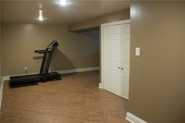 614 Maple Hill Drive, Dayton, OH 45449