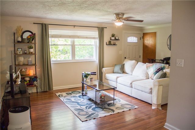 614 Maple Hill Drive, Dayton, OH 45449